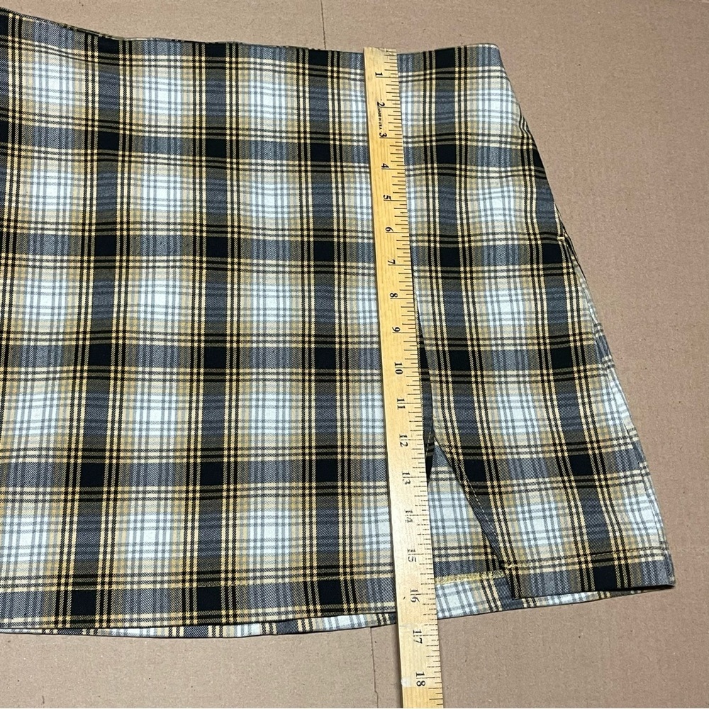 URBAN OUTFITTERS Women's Yellow/Black Plaid Back-Zip Mini Skirt Size Large - Picture 10 of 10